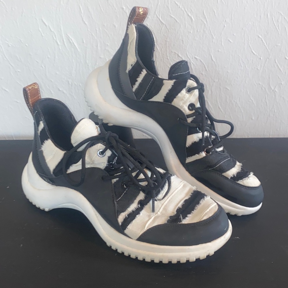 Sam Edelman Black and White Tennis Shoes